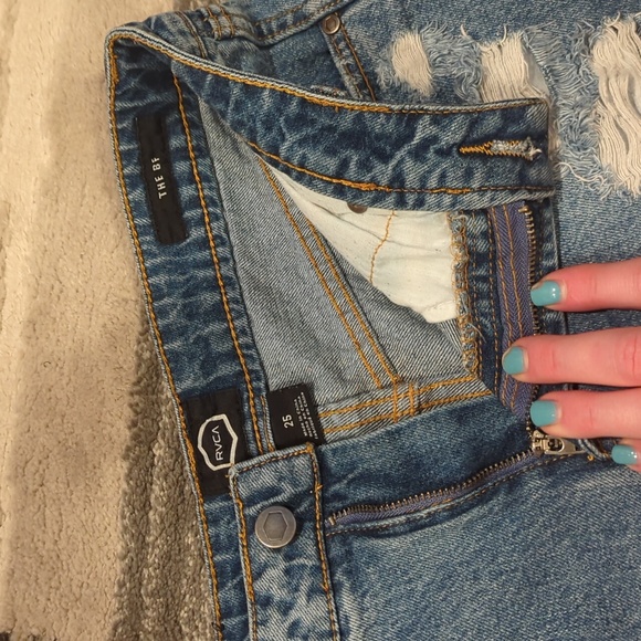 RVCA jean shorts - Picture 2 of 3